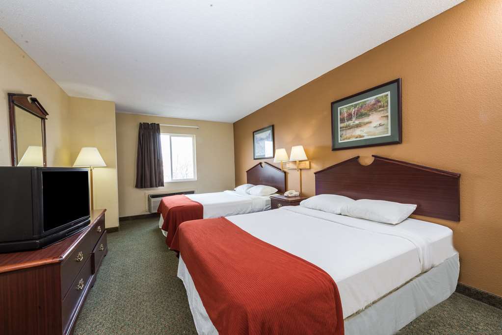 Super 8 By Wyndham Indianapolis/Ne/Castleton Area Hotell Rum bild
