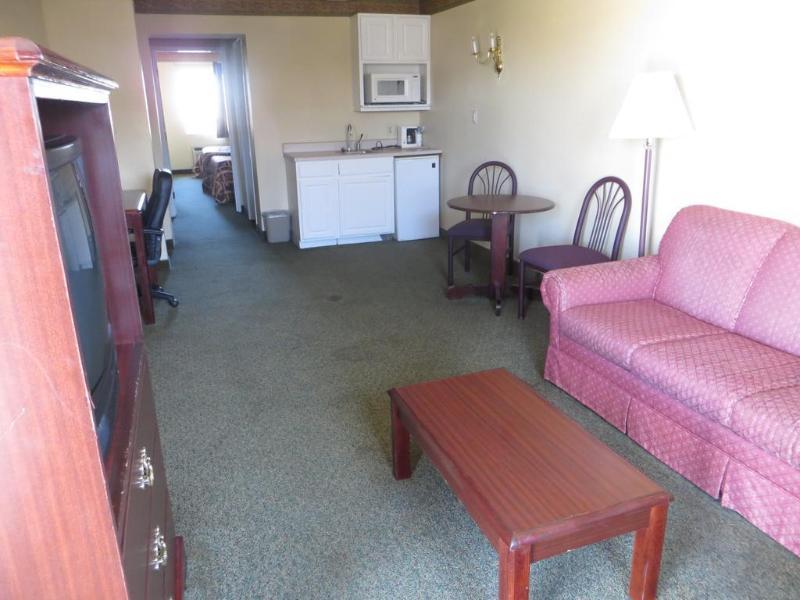 Super 8 By Wyndham Indianapolis/Ne/Castleton Area Hotell Exteriör bild